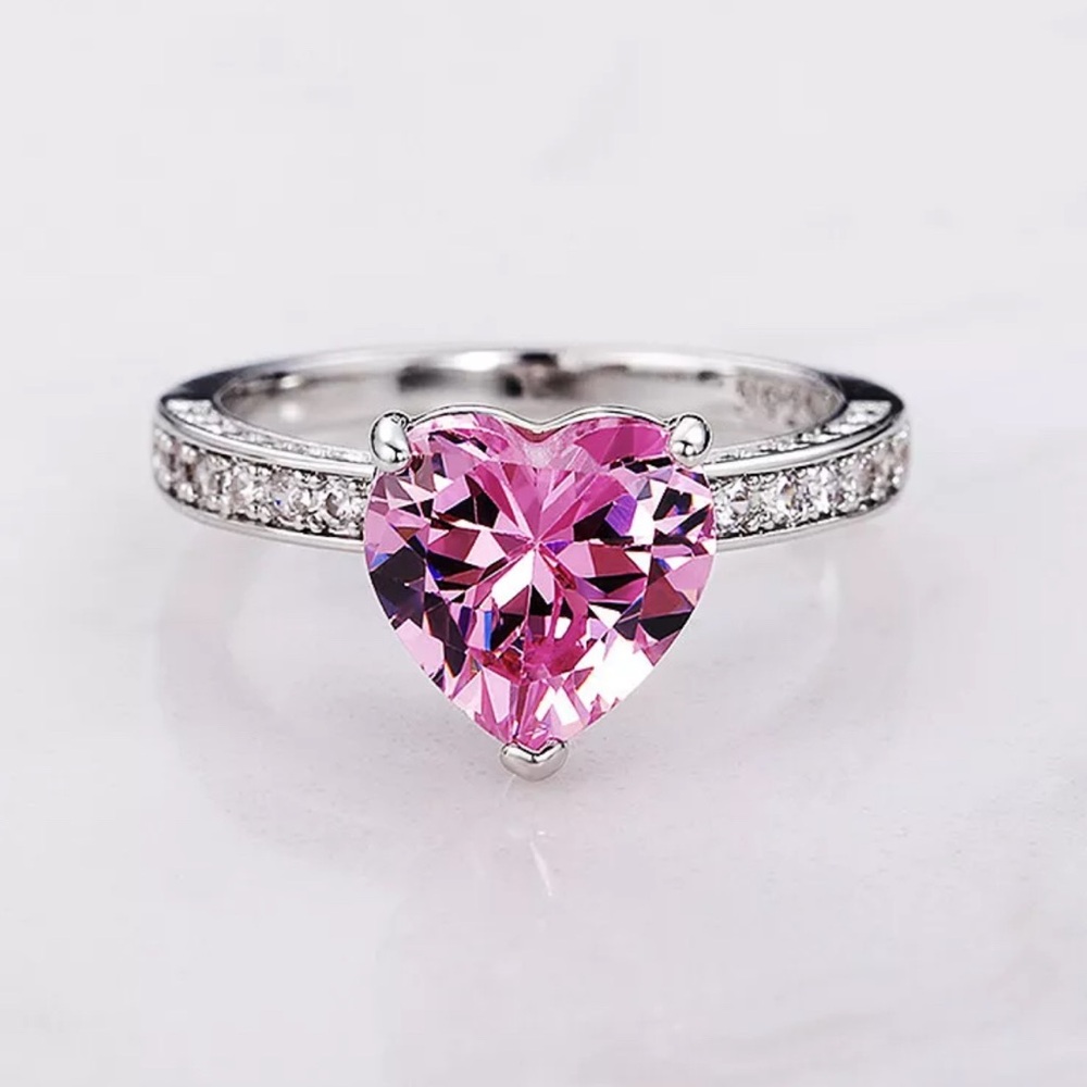 - WEDDING RING - Picture 3 of 3